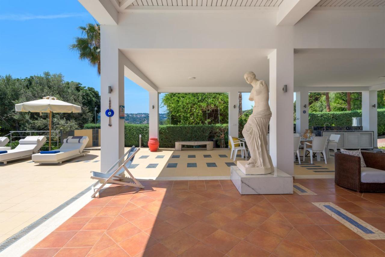 Grande Dame Villa Of Rhodes Asgourou Exterior photo