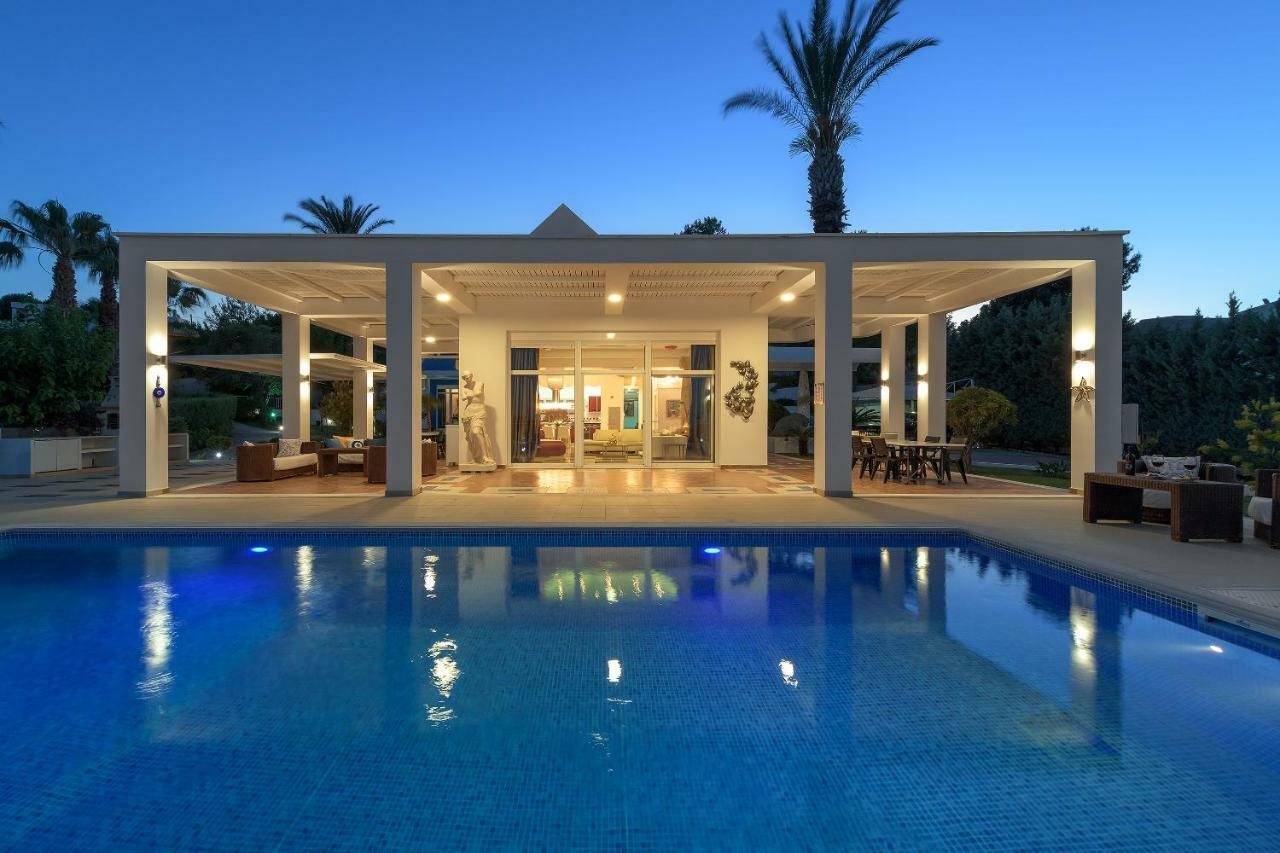 Grande Dame Villa Of Rhodes Asgourou Exterior photo